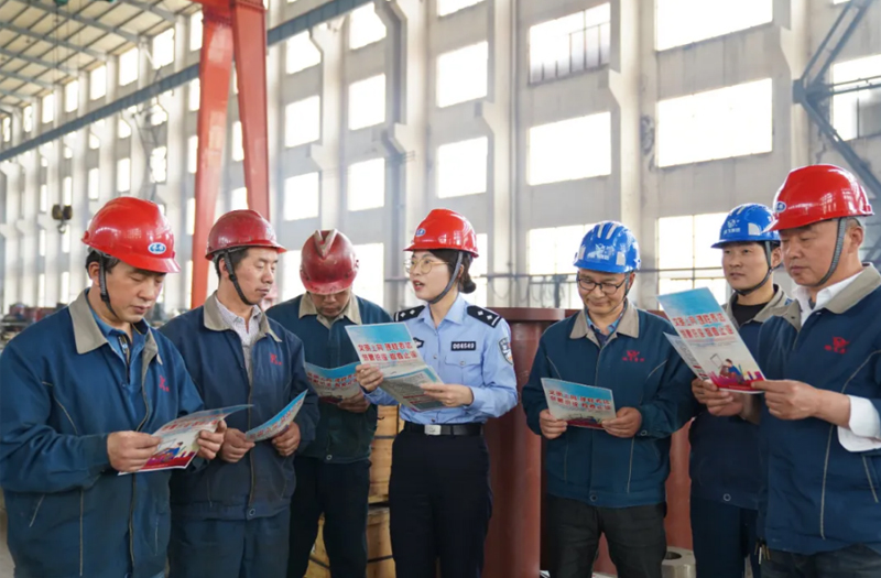 抵制網(wǎng)絡(luò)謠言、共建清朗家園宣傳活動走進(jìn)鵬飛