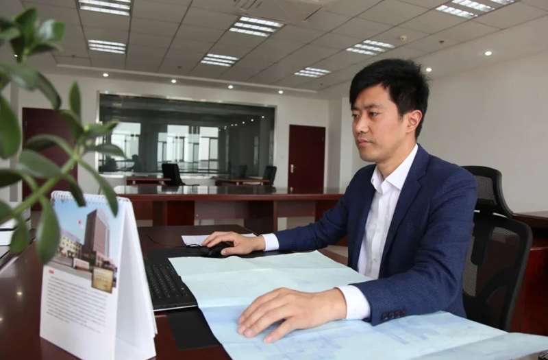 海安名匠丨江蘇鵬飛集團(tuán)股份有限公司設(shè)計(jì)中心主任，高級工程師、高級技師李曉平